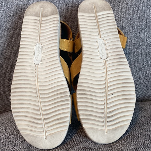 Eurosoft by Sofft Mustard Sandal - Picture 8 of 9